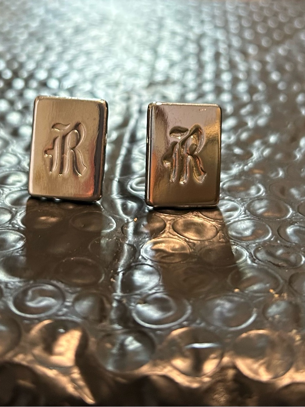 Monogram 'R' Silver Rectangular Cufflinks - Picture 2 of 4